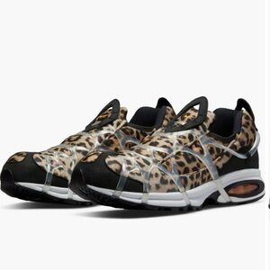 Nike Air Kukini SE Sneaker (Men) Size 8.5 Leopard or Cheetah Print